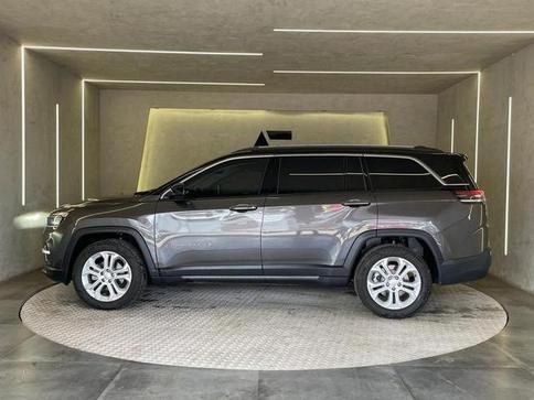 JEEP COMMANDER LONGITUDE T270 1.3 TB FLEX AUT.