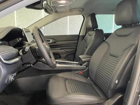 JEEP COMMANDER LONGITUDE T270 1.3 TB FLEX AUT.