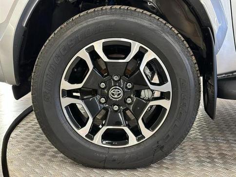 TOYOTA HILUX CD SRX PLUS 4x4 2.8 TDI DIE. AUT.