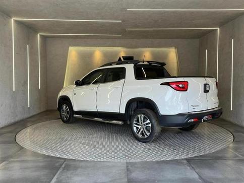 FIAT TORO FREEDOM AT9 D