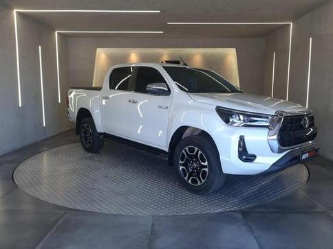 TOYOTA HILUX CD SRX 4X4 2.8 TDI 16V DIESEL AUT