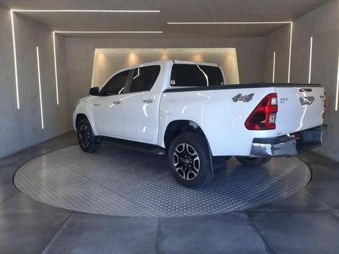 TOYOTA HILUX CD SRX 4X4 2.8 TDI 16V DIESEL AUT