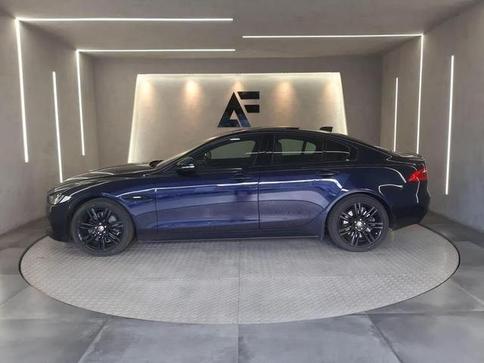 JAGUAR JAG XE P250 R-SPORT