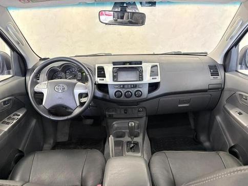 TOYOTA HILUX CD 4X2 SR 2.7 16V