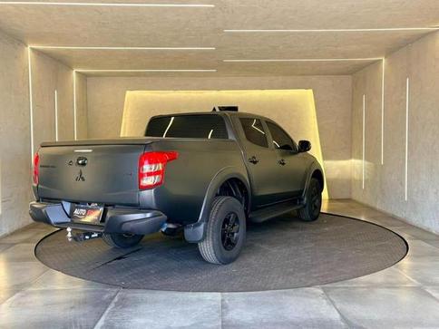 MITSUBISHI TRITON SPORT HPE TOP