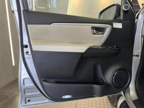 TOYOTA HILUX SW4 SRX 4X4 2.8 TB 4P DIESEL