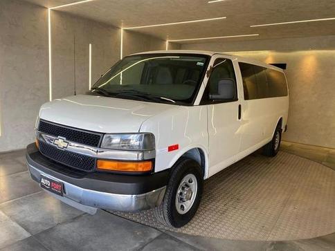 CHEVROLET 3500-HD 4.2 TB 2P