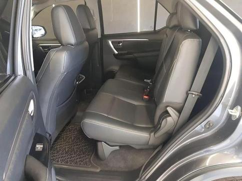 TOYOTA HILUX SW4 SRX 4X4 2.8 TDI 16V DIES. AUT.