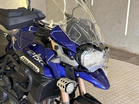 TRIUMPH TIGER EXPLORER
