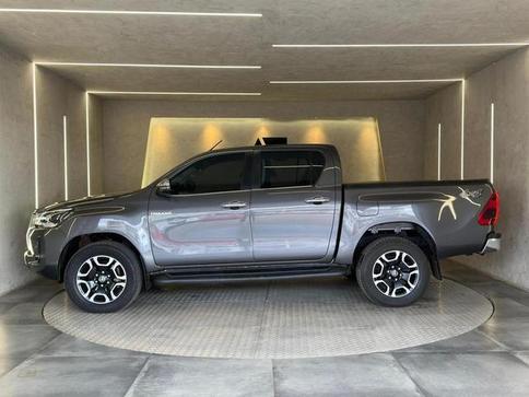TOYOTA HILUX CD SRX 4X4 2.8 TDI 16V DIESEL AUT