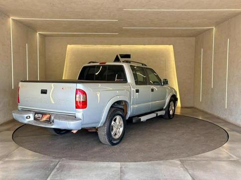 CHEVROLET S10 EXECUTIVE 2.8 4X4