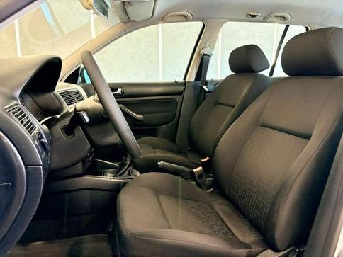 VOLKSWAGEN GOLF 1.6