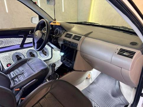 VOLKSWAGEN SAVEIRO 1.8