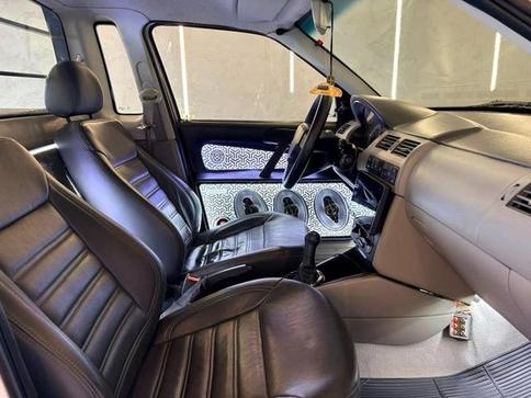 VOLKSWAGEN SAVEIRO 1.8