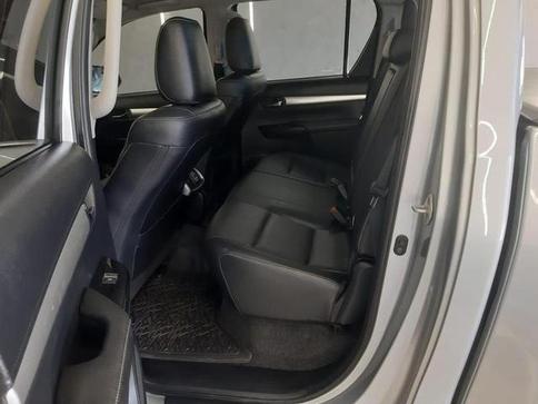TOYOTA HILUX CD SRX 4X4 2.8 TDI 16V DIESEL AUT