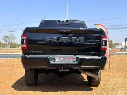RAM 2500 LARAM. 6.7 NIGHT ED. TB CD 4X4 DIE.