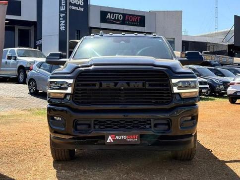 RAM 2500 LARAM. 6.7 NIGHT ED. TB CD 4X4 DIE.