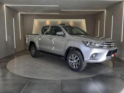 TOYOTA HILUX CD SRX 4X4 2.8 TDI 16V DIESEL AUT