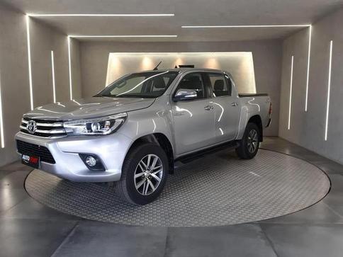 TOYOTA HILUX CD SRX 4X4 2.8 TDI 16V DIESEL AUT