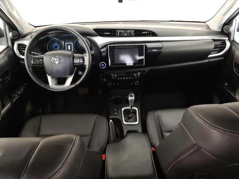 TOYOTA HILUX CD SRX 4X4 2.8 TDI 16V DIESEL AUT