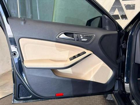 MERCEDES-BENZ GLA 200 1.6 CGI STYLE 16V TURBO 4P