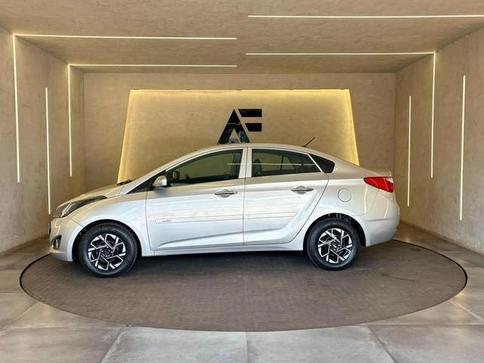 HYUNDAI HB20S 1.6 COMFORT PLUS 16V