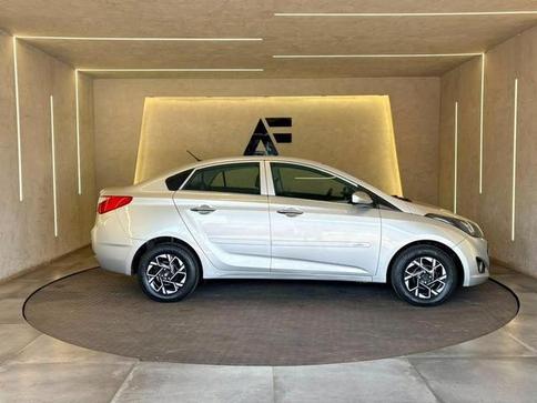 HYUNDAI HB20S 1.6 COMFORT PLUS 16V