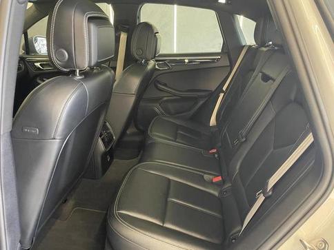 PORSCHE MACAN 2.0 TURBO