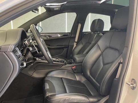 PORSCHE MACAN 2.0 TURBO