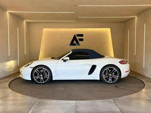 PORSCHE BOXSTER
