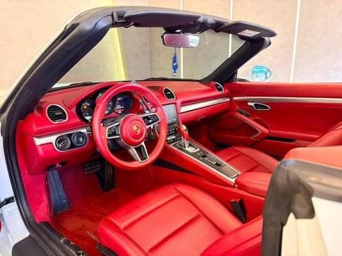 PORSCHE BOXSTER