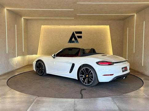 PORSCHE BOXSTER