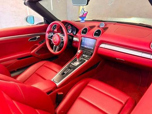 PORSCHE BOXSTER
