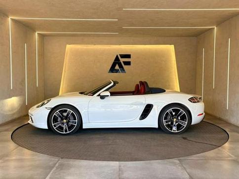 PORSCHE BOXSTER