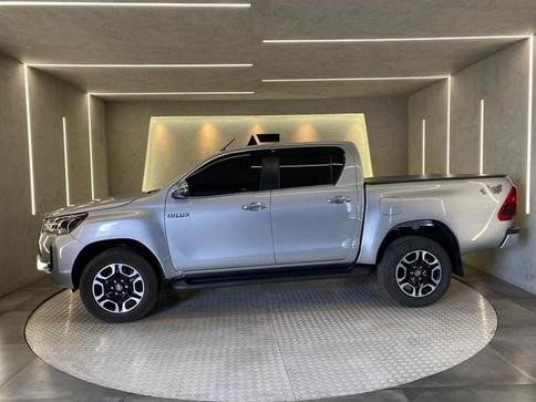 TOYOTA HILUX CD SRX 4X4 2.8 TDI 16V DIESEL AUT