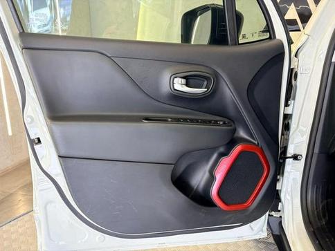JEEP RENEGADE TRAILHAWK T270 1.3 TB FLEX AUT