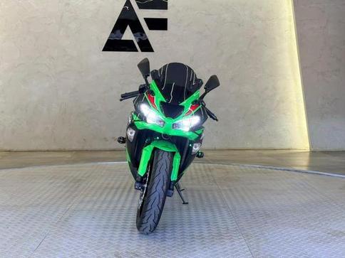 KAWASAKI KAWASAKNINJA ZX-6R