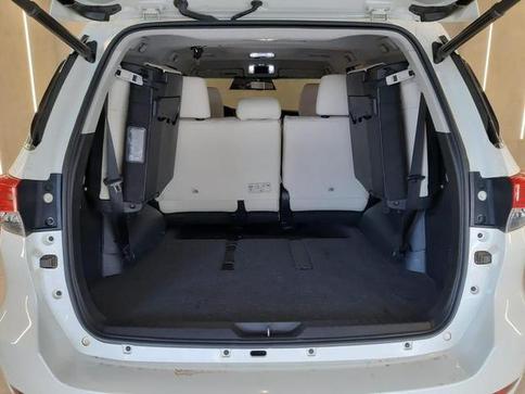 TOYOTA Hilux SW4 SRX Diamo. 4x4 2.8 TB Die Aut.