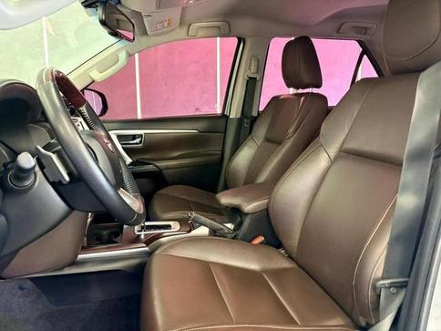 TOYOTA HILUX SW4 SRV 4X2 2.7 FLEX 16V AUT