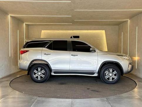 TOYOTA HILUX SW4 SRV 4X2 2.7 FLEX 16V AUT
