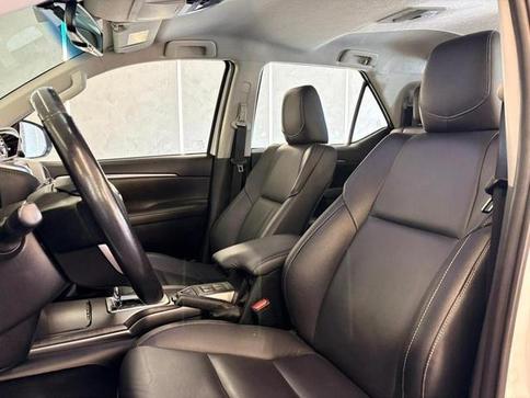TOYOTA HILUX SW4 SRV 4X2 2.7 FLEX 16V AUT