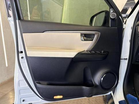TOYOTA Hilux SW4 SRX Diamo. 4x4 2.8 TB Die Aut.