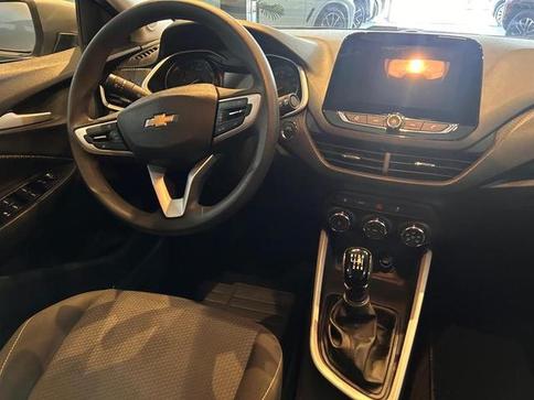 CHEVROLET ONIX PLUS 10MT LT2