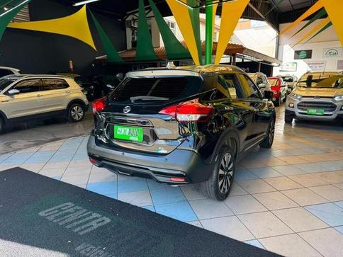 NISSAN KICKS SL CVT