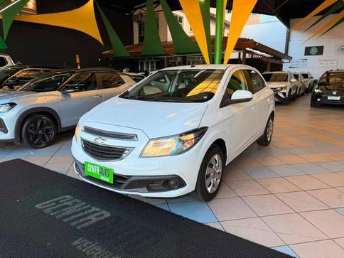 CHEVROLET ONIX 1.4 LT