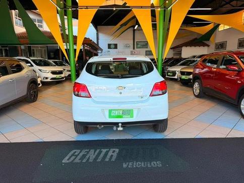 CHEVROLET ONIX 1.4 LT