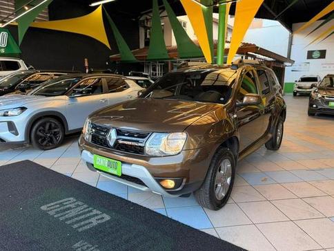 RENAULT DUSTER 16 A CVT