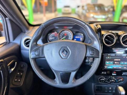RENAULT DUSTER 16 A CVT