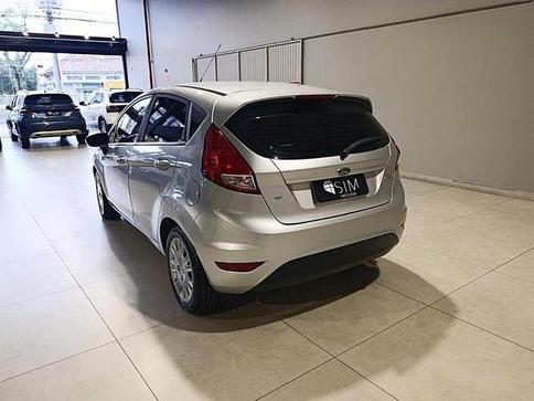 FORD FIESTA 1.6 SE HATCH 16V FLEX 4P MANUAL