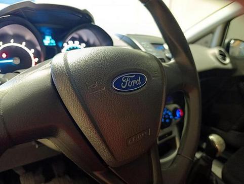 FORD FIESTA 1.6 SE HATCH 16V FLEX 4P MANUAL